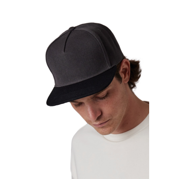 SNAPBACK CAP - 5 PANELS