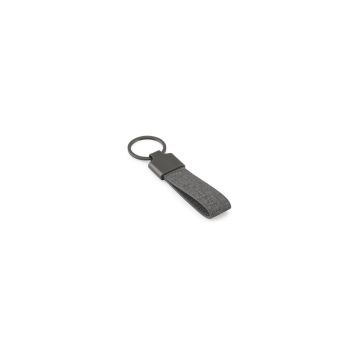 RAVEN. Breloc de formă dreptunghiulară realizat din metal și pet reciclat (30% reciclat) - Gri inchis