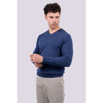 MEN’S V-NECK FINE GAUGE COTTON PULLOVER