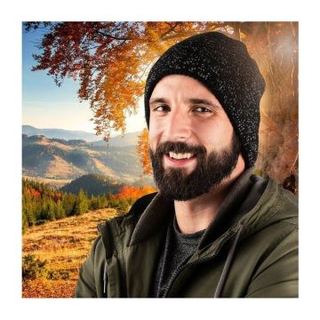 MOGOTON  - Black - 25 × 24 cm.