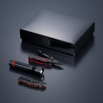 SET OPTIMA III-B: MULTITOOL, CUȚIT DE SALVARE ȘI LANTERNĂ MARE