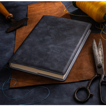 Agenda datata Noah personalizabila